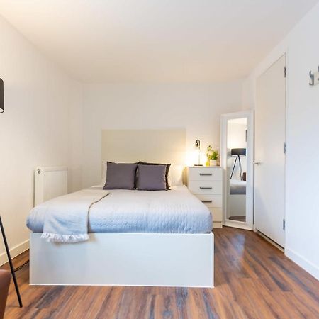 Ensuite Bedrooms With Shared Kitchen At Hollingbury House In برايتون المظهر الخارجي الصورة