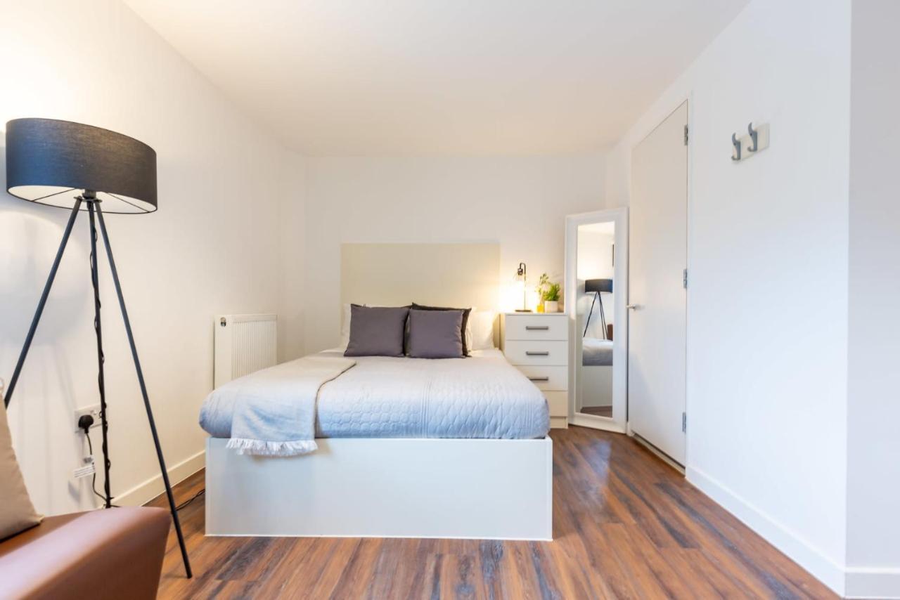 Ensuite Bedrooms With Shared Kitchen At Hollingbury House In برايتون المظهر الخارجي الصورة